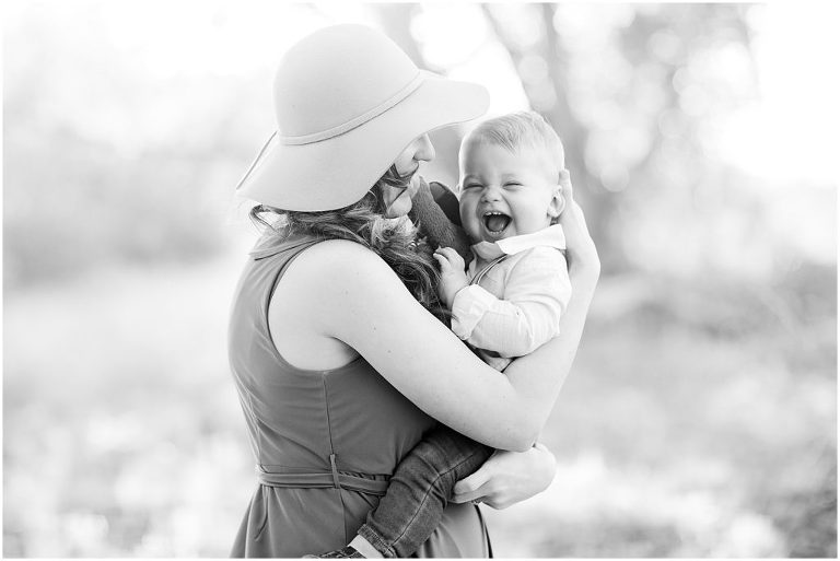 Early morning family photo session in Sierra Vista Arizona with Hannah Whaley Photography.